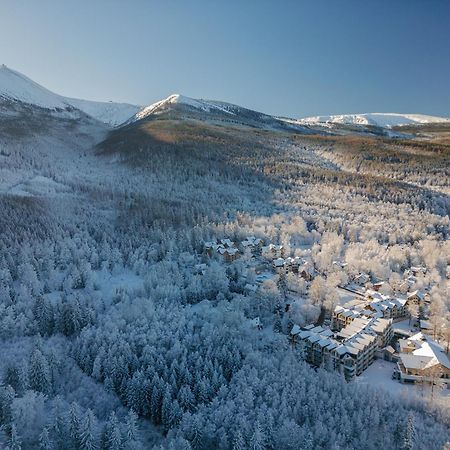 קרפאז' Green Mountain 5* Hotel מראה חיצוני תמונה Aerial view of the village