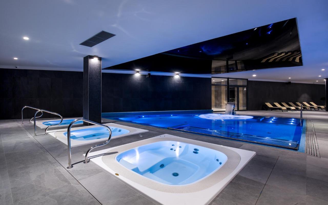 קרפאז' Green Mountain 5* Hotel מראה חיצוני תמונה The spa at The Dorchester