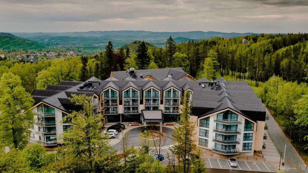 קרפאז' Green Mountain 5* Hotel מראה חיצוני תמונה The Inn at Cedar Falls
