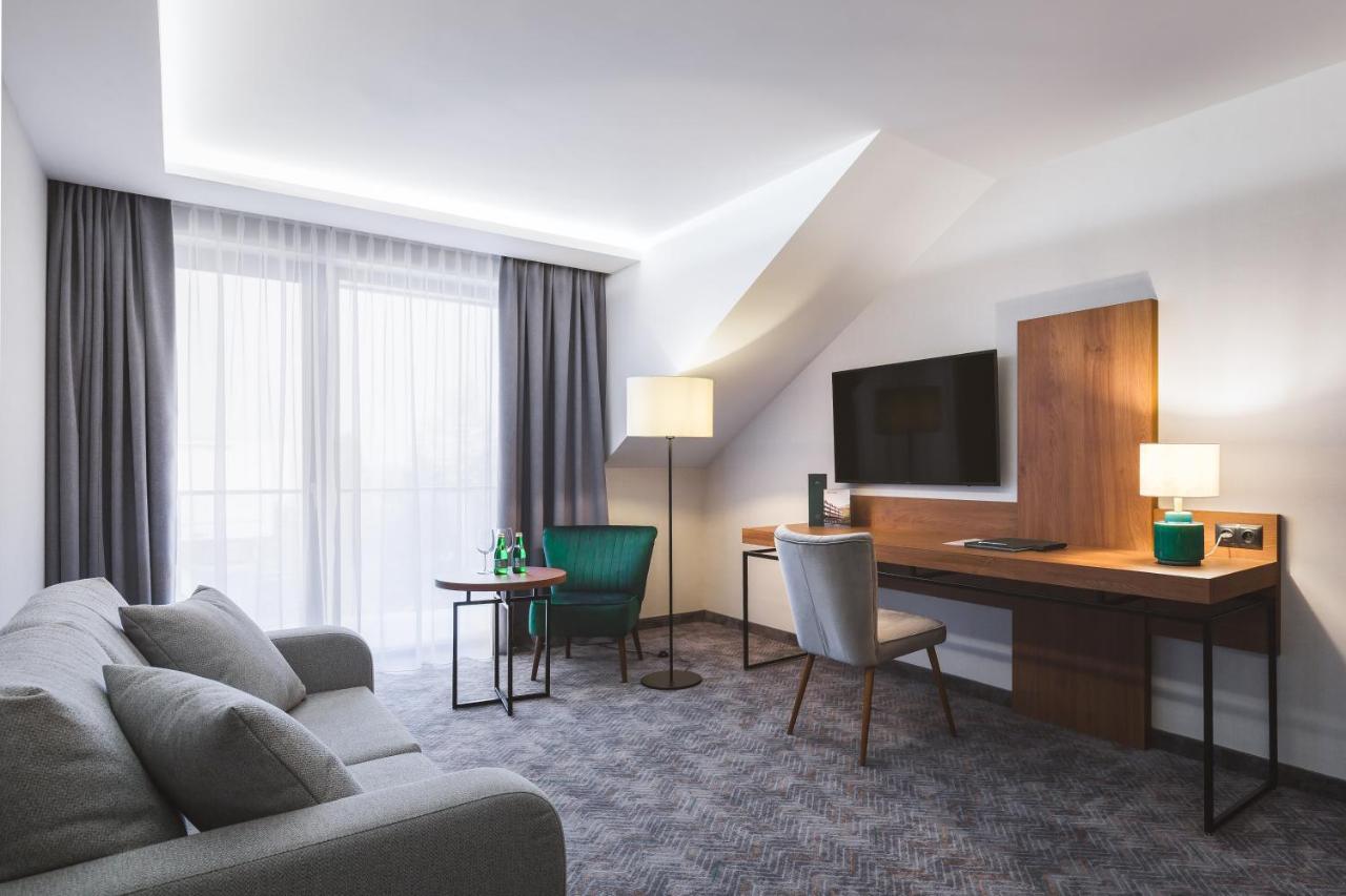 קרפאז' Green Mountain 5* Hotel מראה חיצוני תמונה Suite